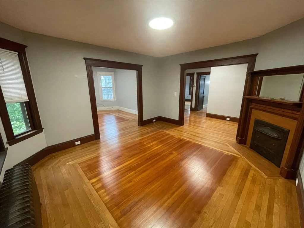 34 Grafton St, Arlington