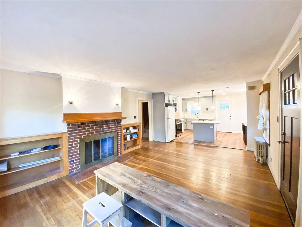 143 Shore Dr, Ten Hills