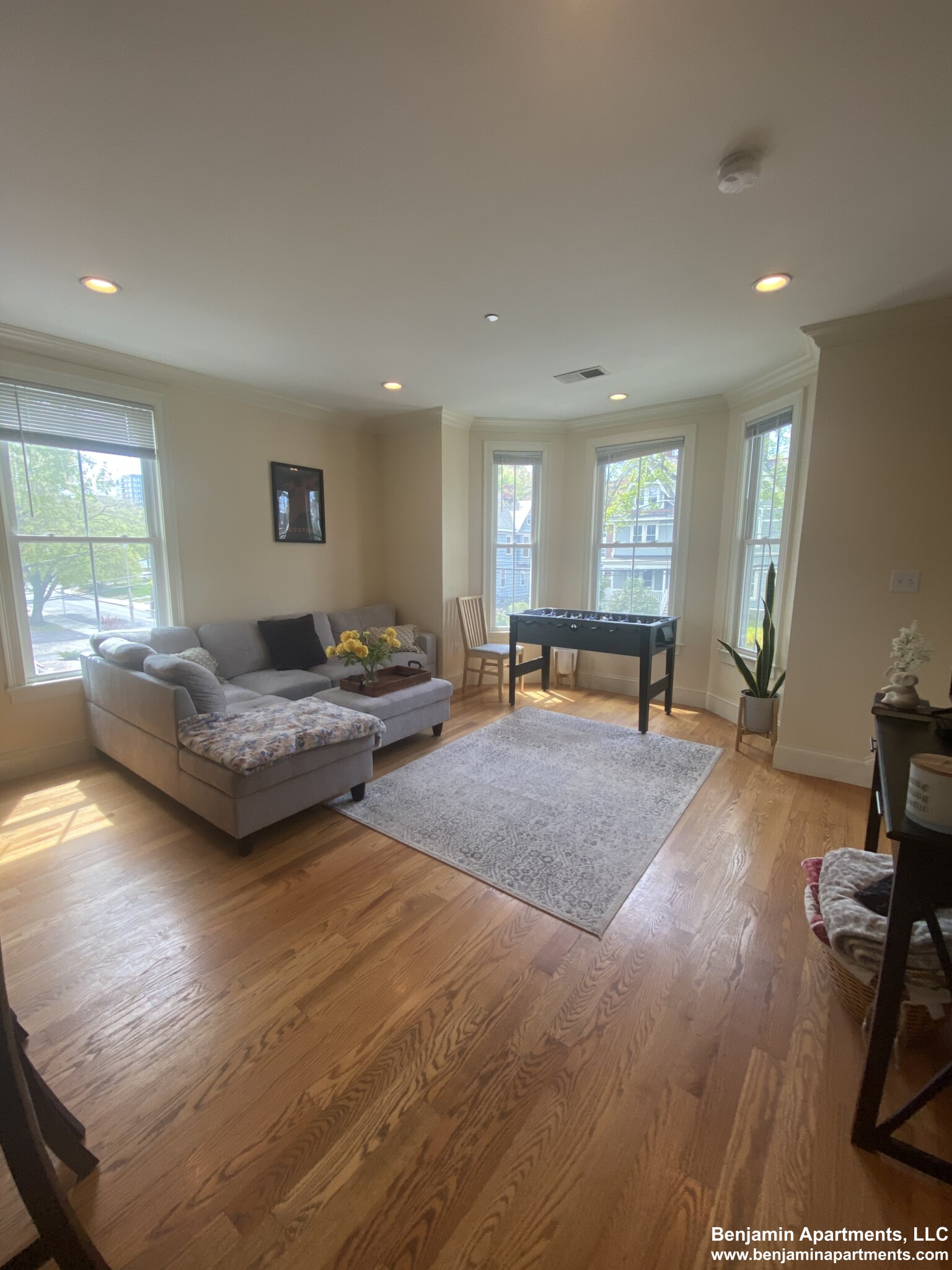 11 Sparhawk St, Oak Square