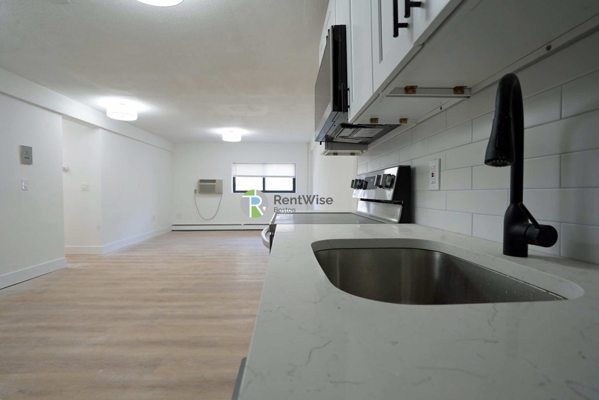 741 East 6th St, South Boston