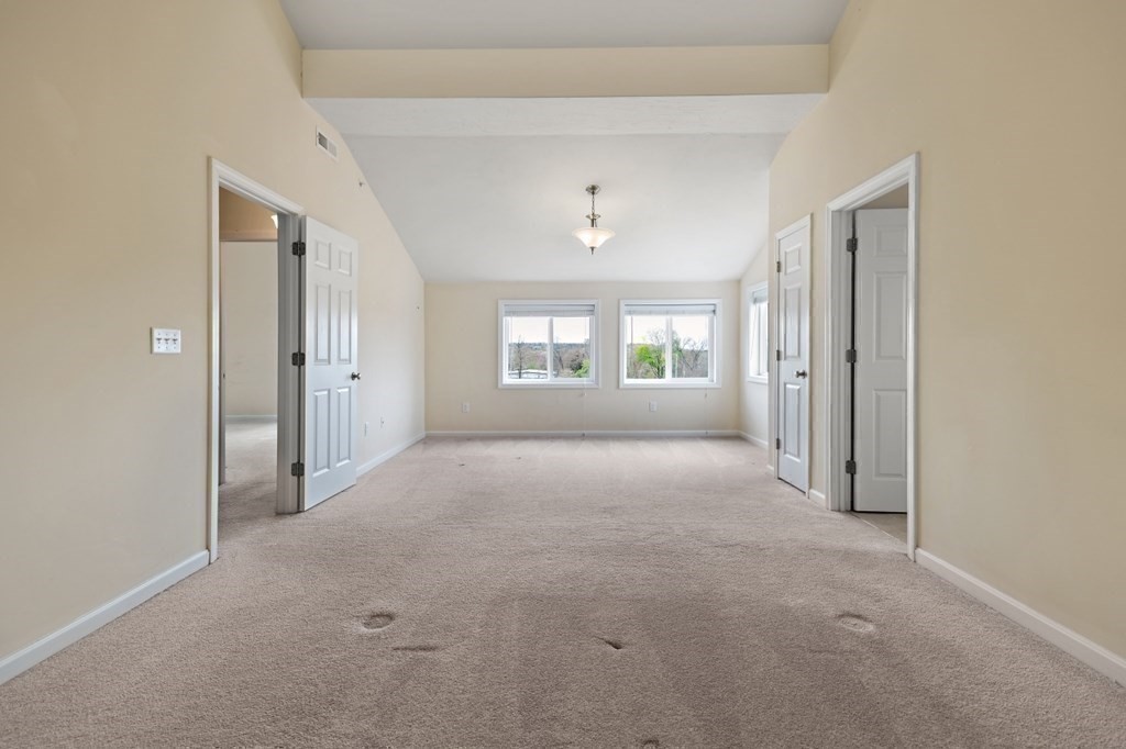 39 John Hancock Dr, Ashland