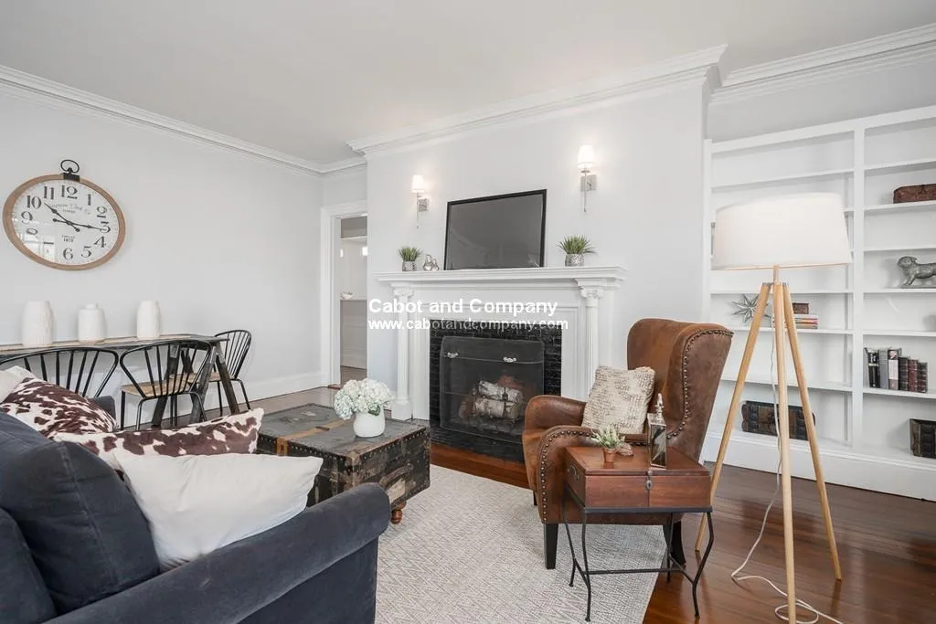 112 Pinckney St, Beacon Hill