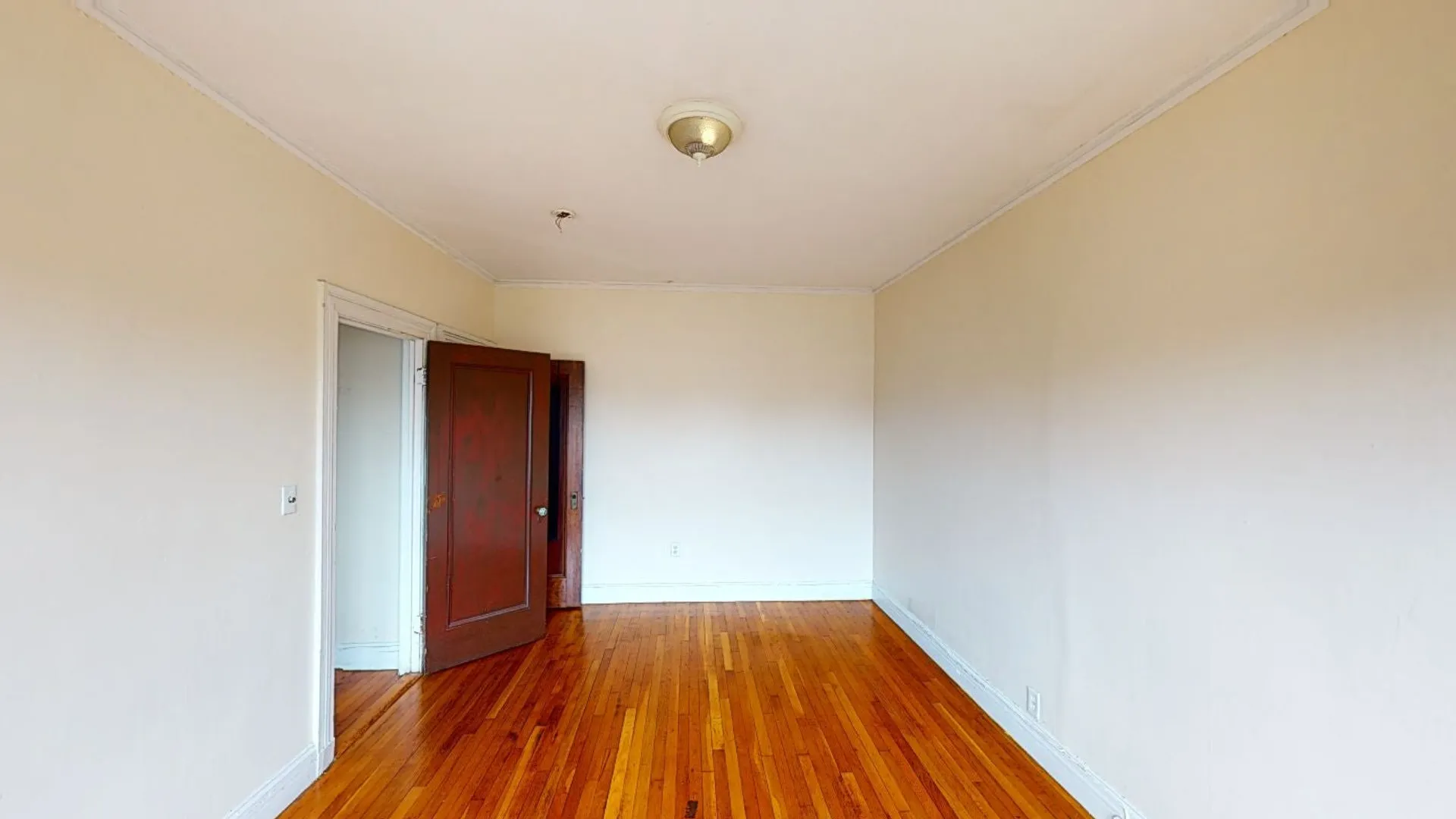 15 Glenville Ave, Allston
