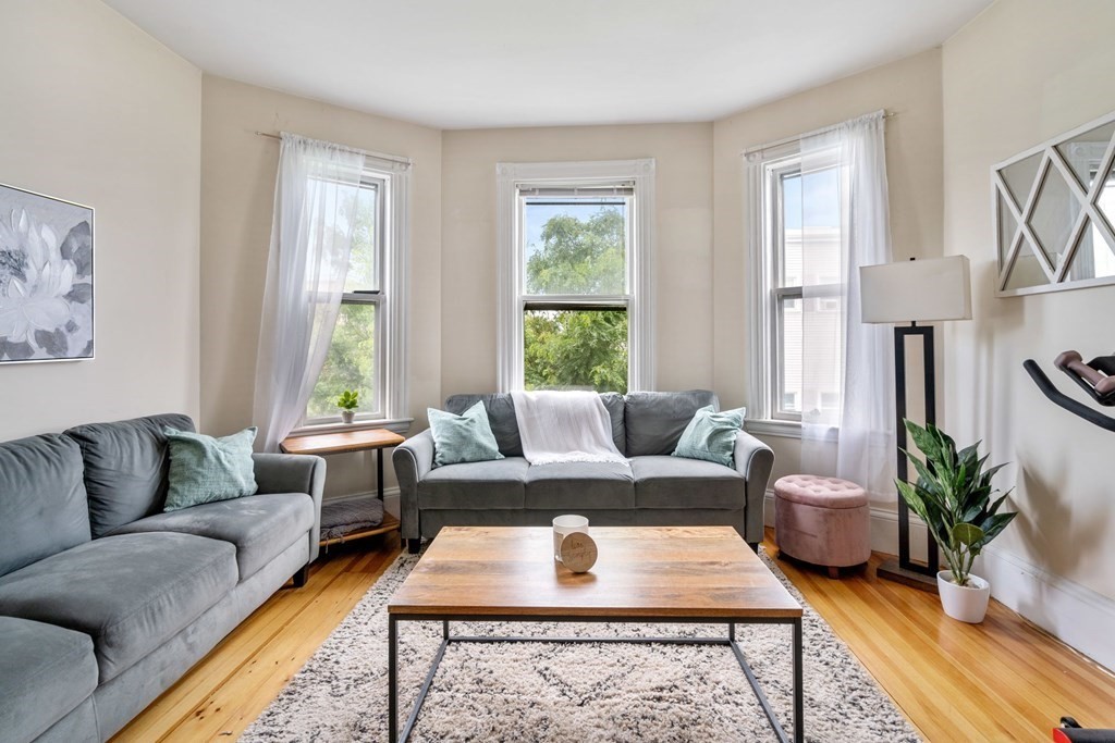 161 N St, South Boston