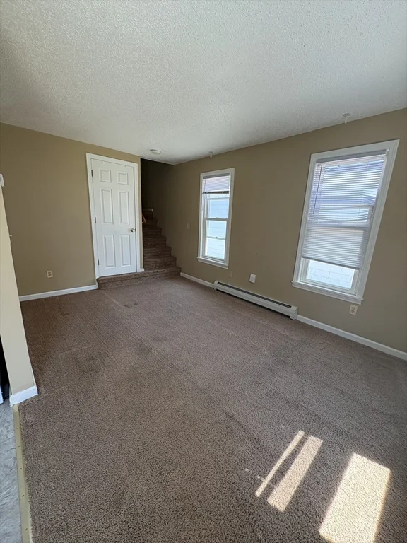 160 East St, Chicopee