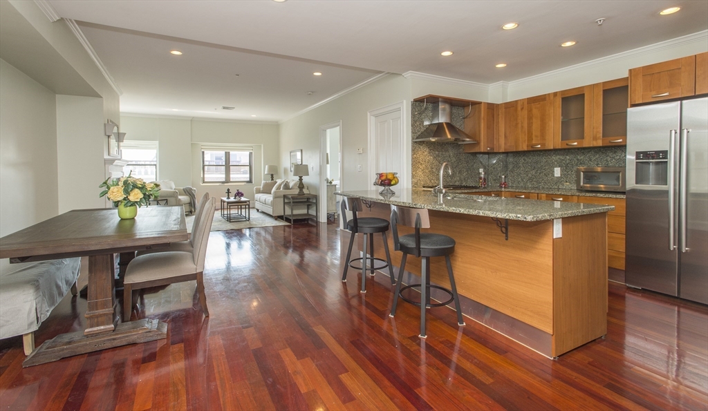 440 Commercial St, Waterfront