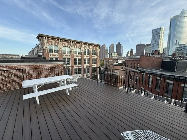 69 N Margin St, North End