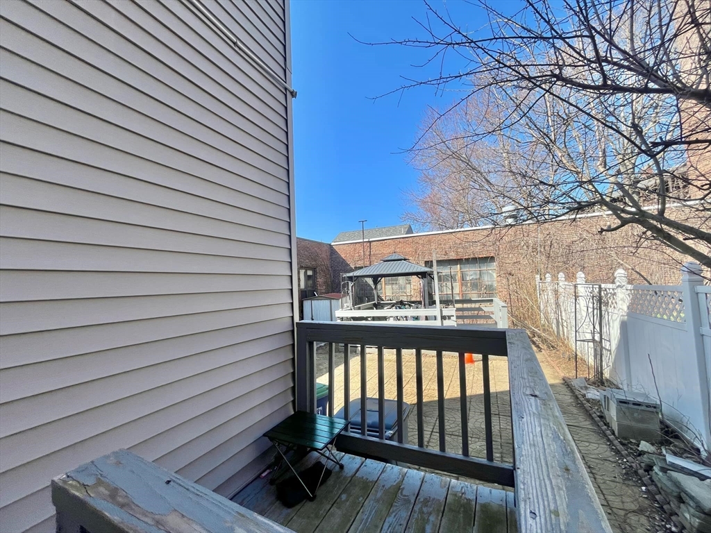 53 Bow, Union Square