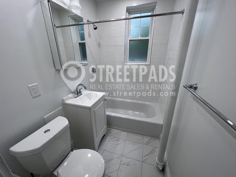 175 Kent St, Brookline