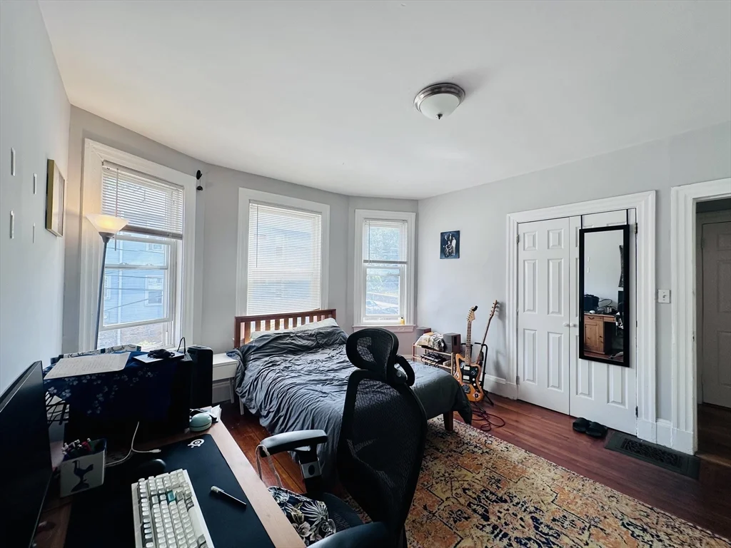 2 Greylock Rd, Allston