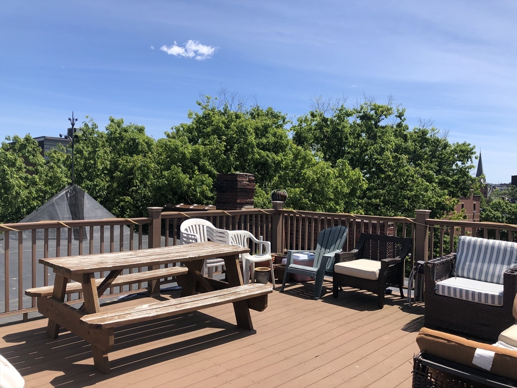 2A Wellington St, South End