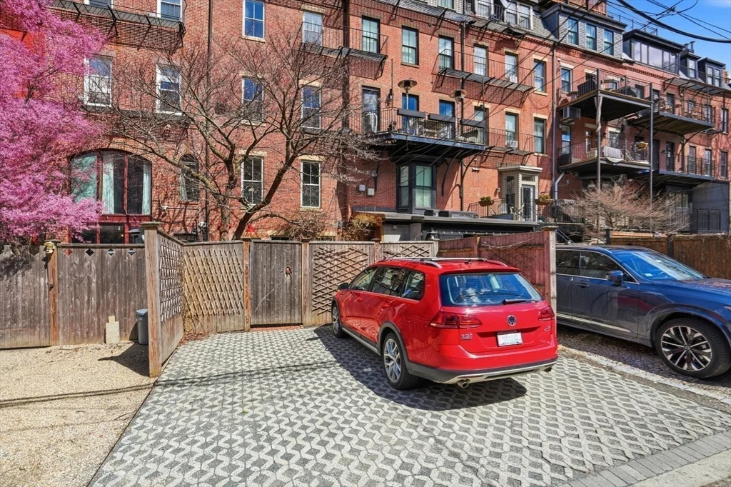 150 W Concord St, South End