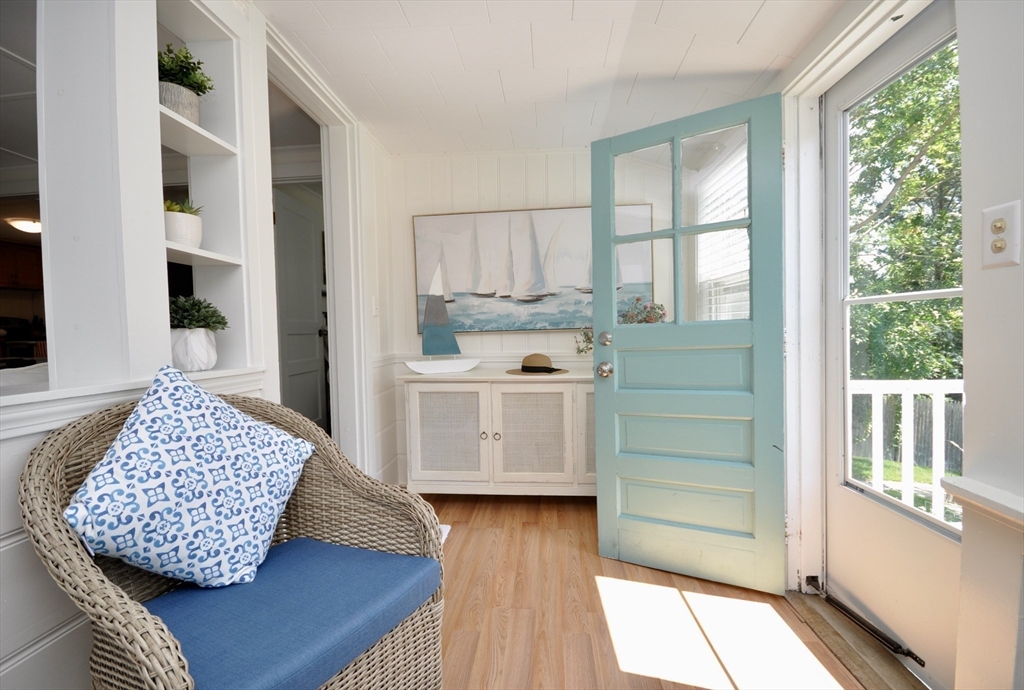 28 Cochituate Rd, Priscilla Beach