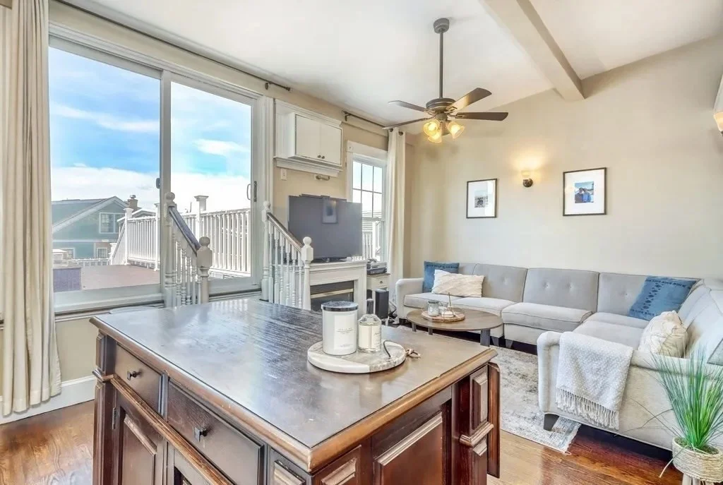 439 West Fourth St, South Boston