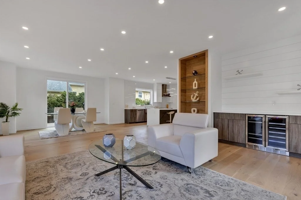 239 Mountain Ave, Arlington