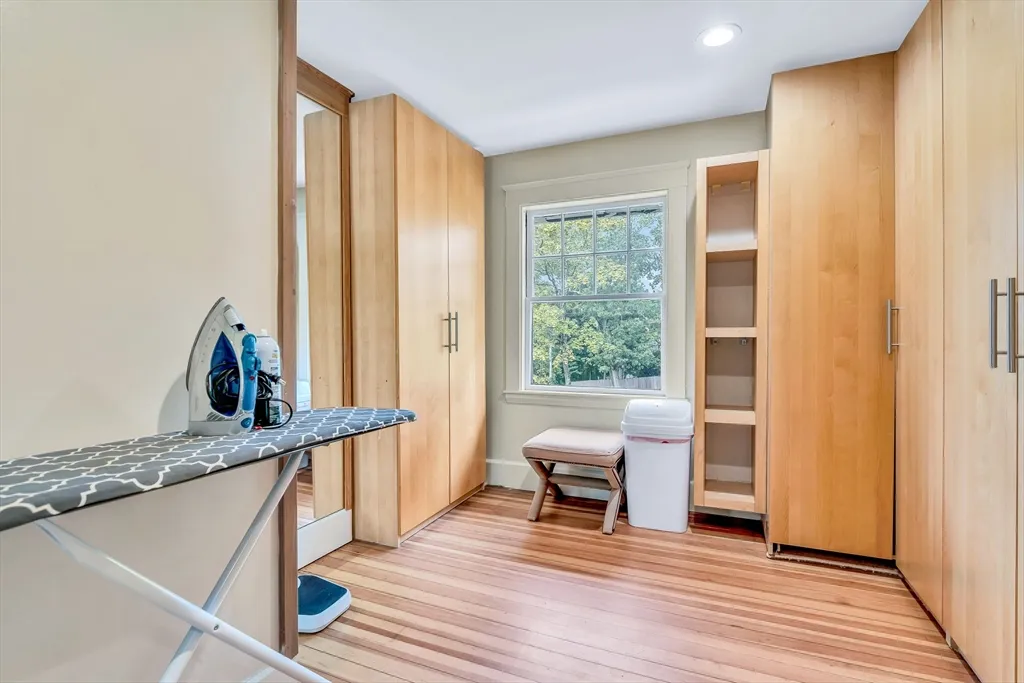 17 Atlantic Ave, Cohasset