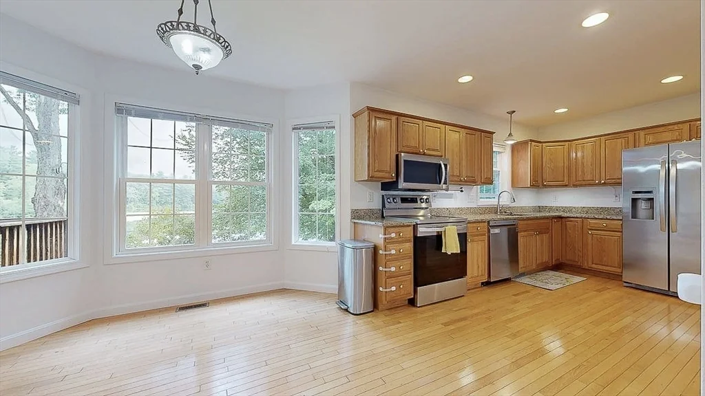 142 Olean St, Tatnuck