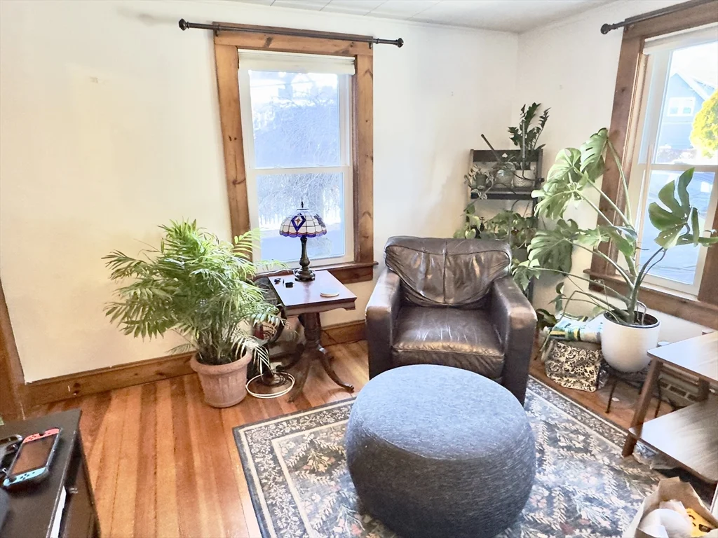 8 Fox Point, Dorchester