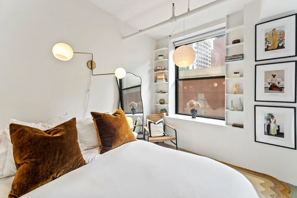 453 Washington St, Midtown