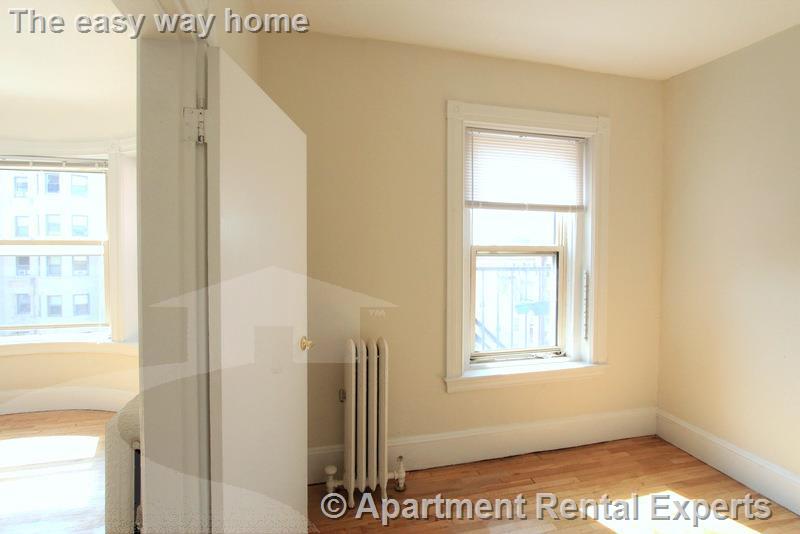 891 Massachusetts Ave, Central Square