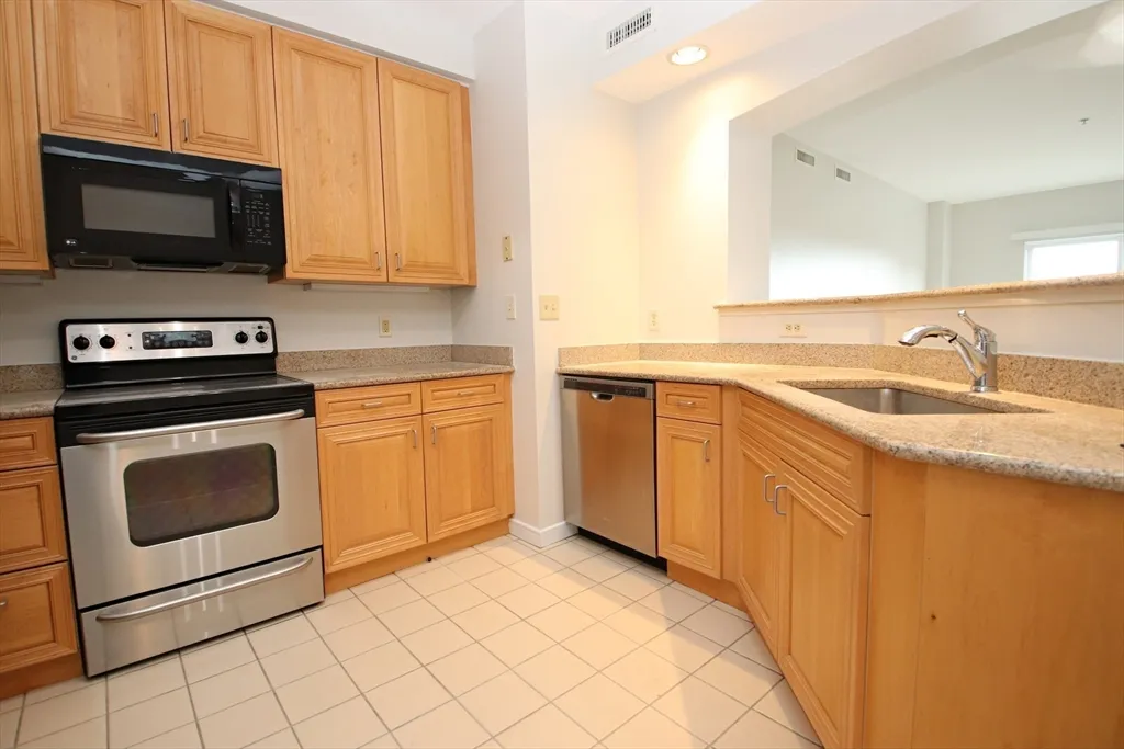 175 Cottage St, Chelsea