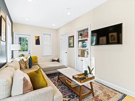 72 Dix St, Dorchester