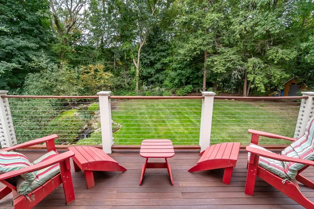 67 Whittier Rd, Wellesley