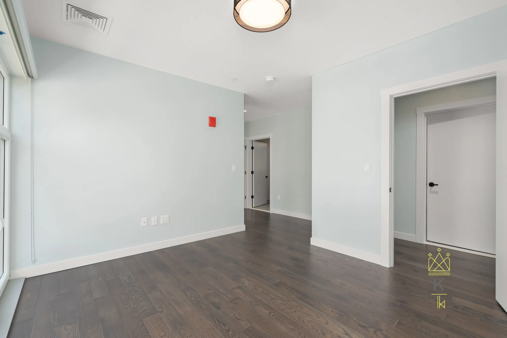 54 Auburn St, Coolidge Corner