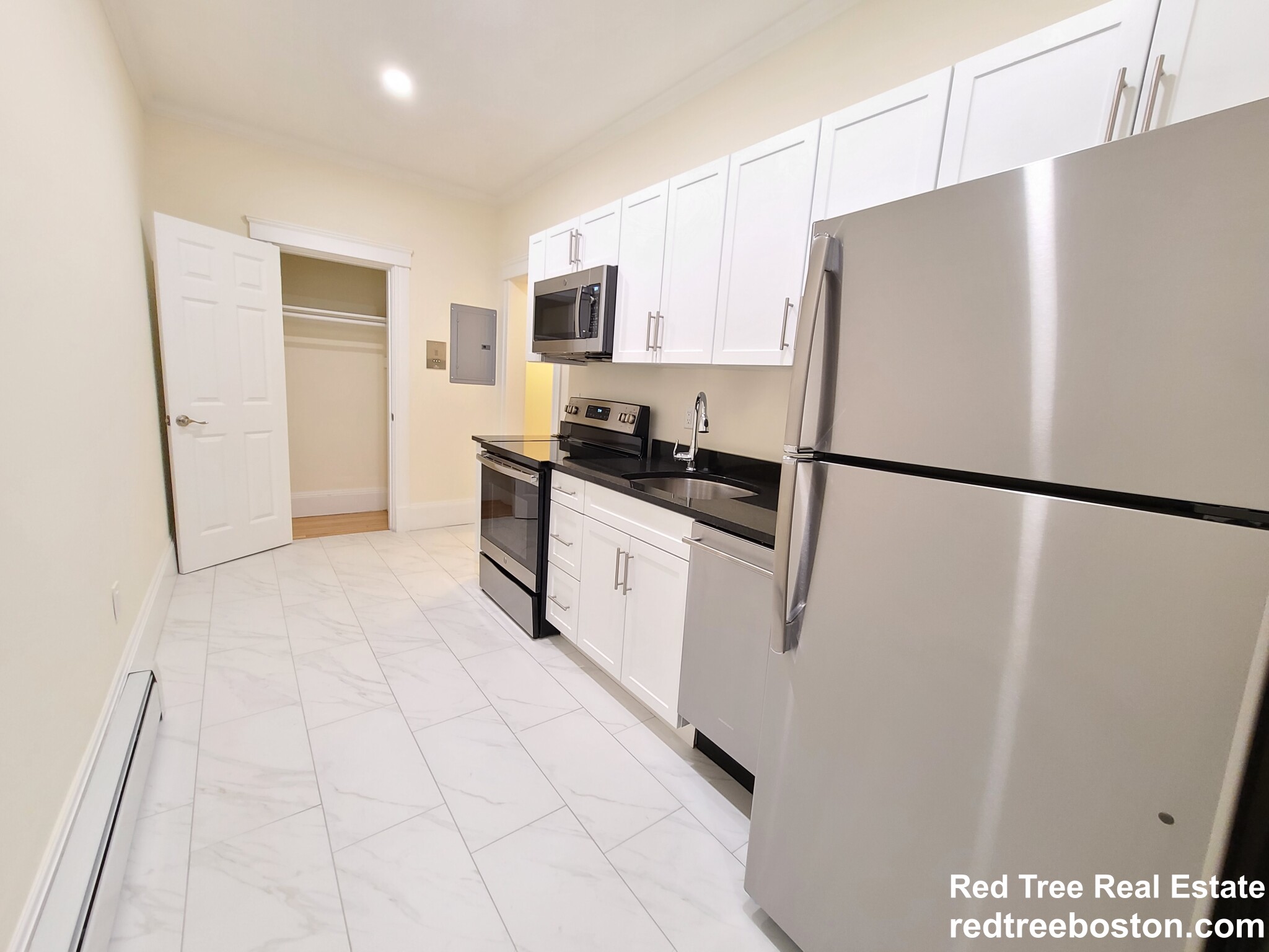 19 Fairbanks St, Griggs Park