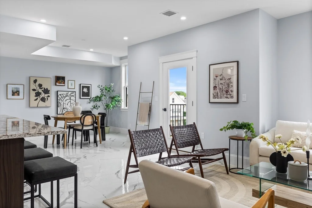 32 Pearl St, Dorchester