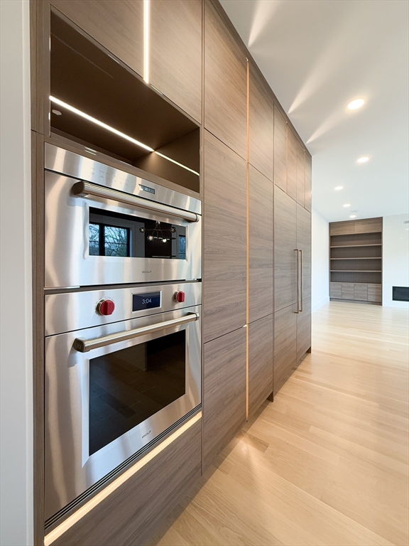 71 Harwich Rd, Chestnut Hill