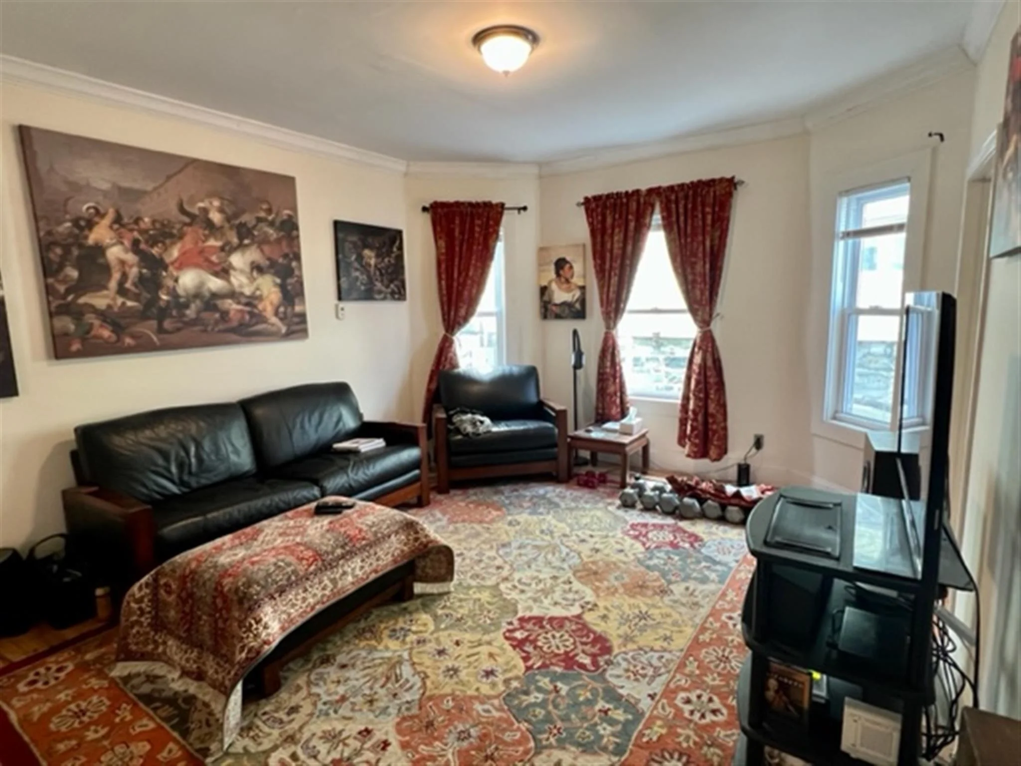 128 Cedar St, Powder House Square