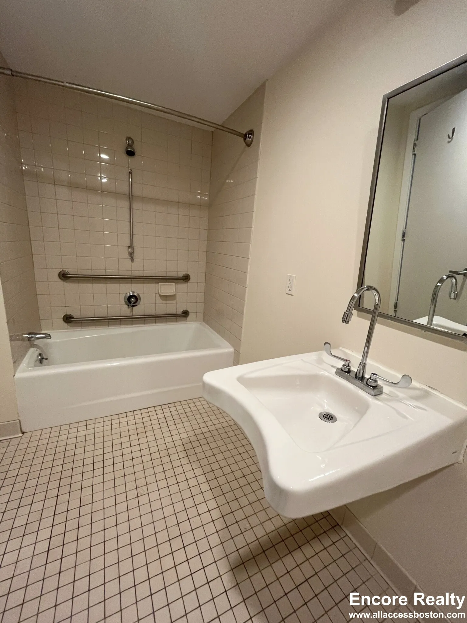 40 Boylston St, Downtown