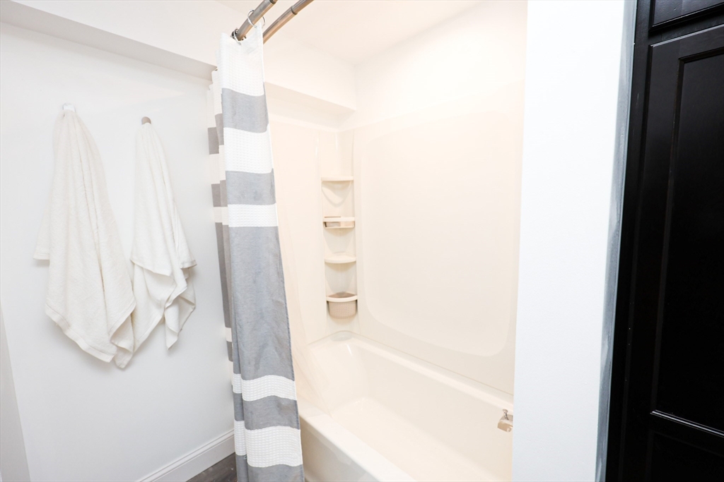 79 Granite St, Weymouth