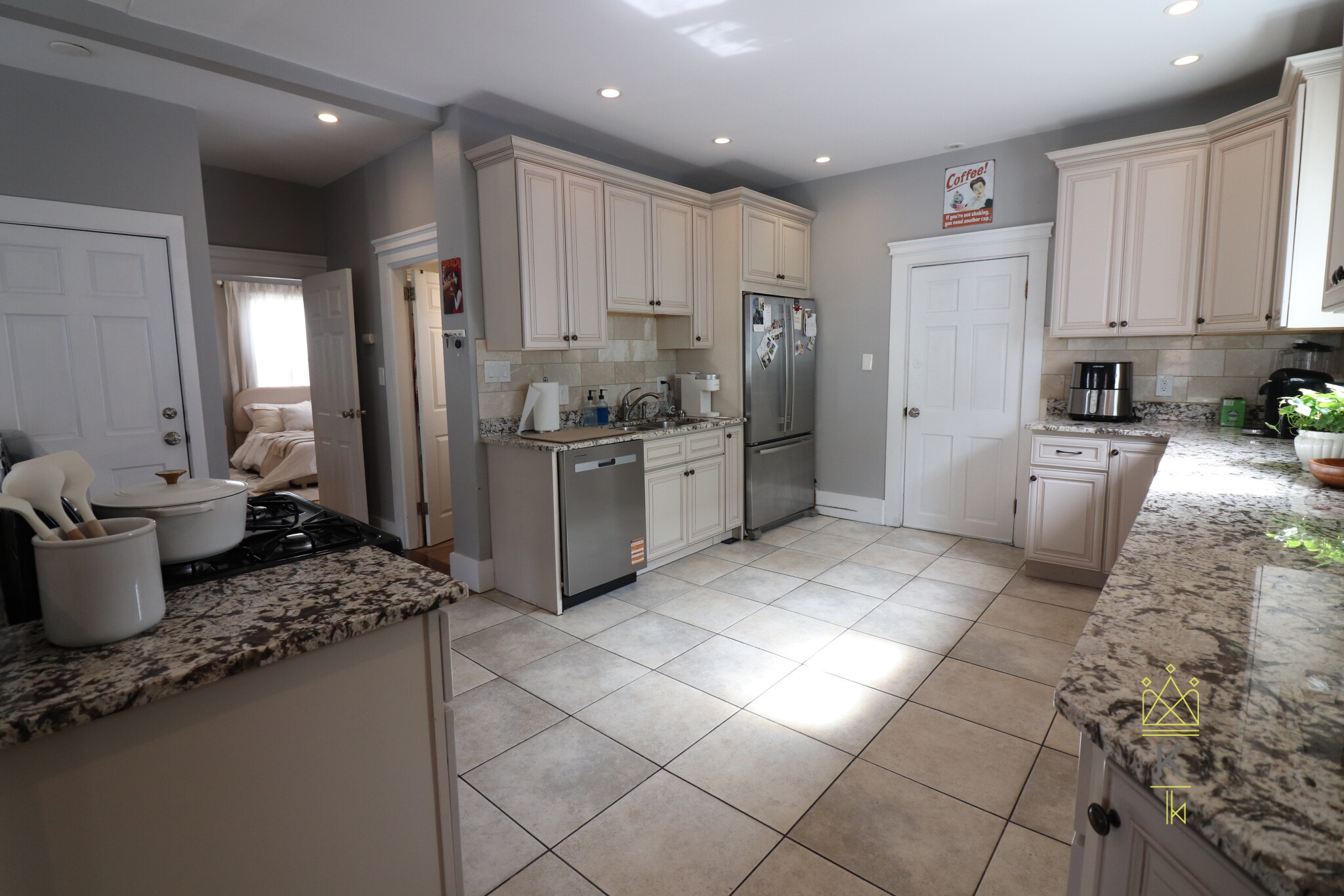 8 Parker St, Charlestown