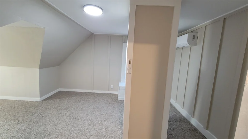 30 O'neil St, Hudson