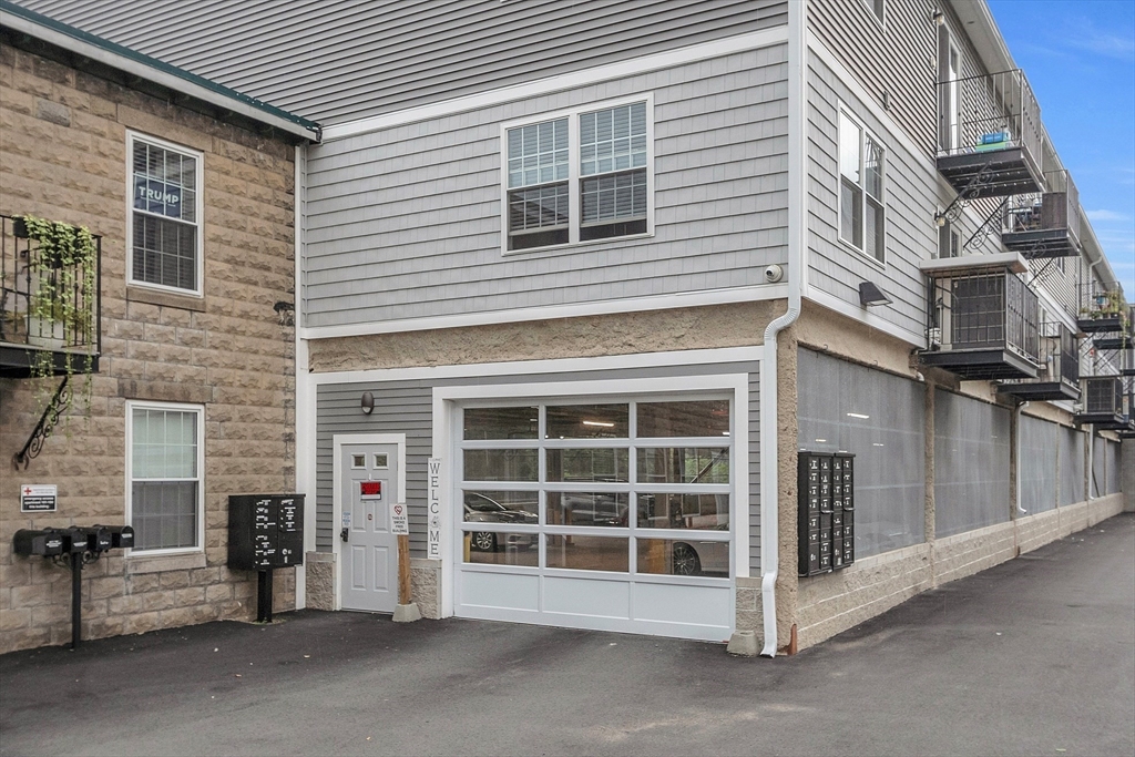 2 South Grove St, Bradford