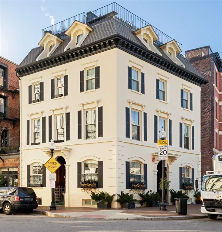 54 Union Park, South End