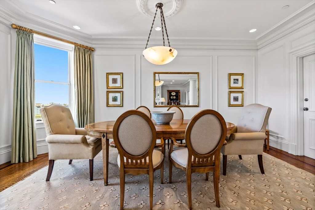 348 Beacon St, Back Bay