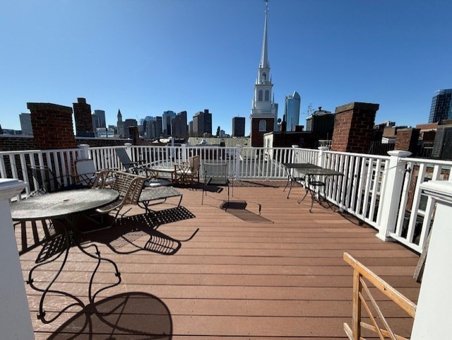 38 Charter St, North End