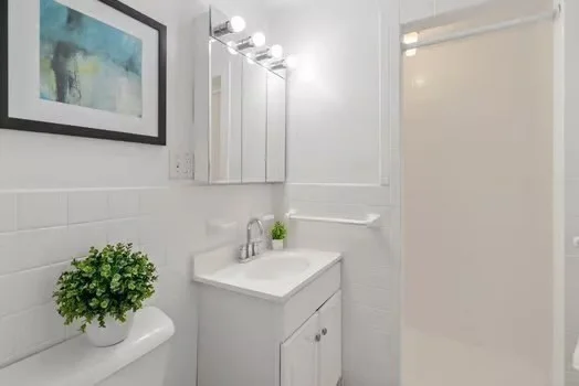 32 Whites Ave, Watertown