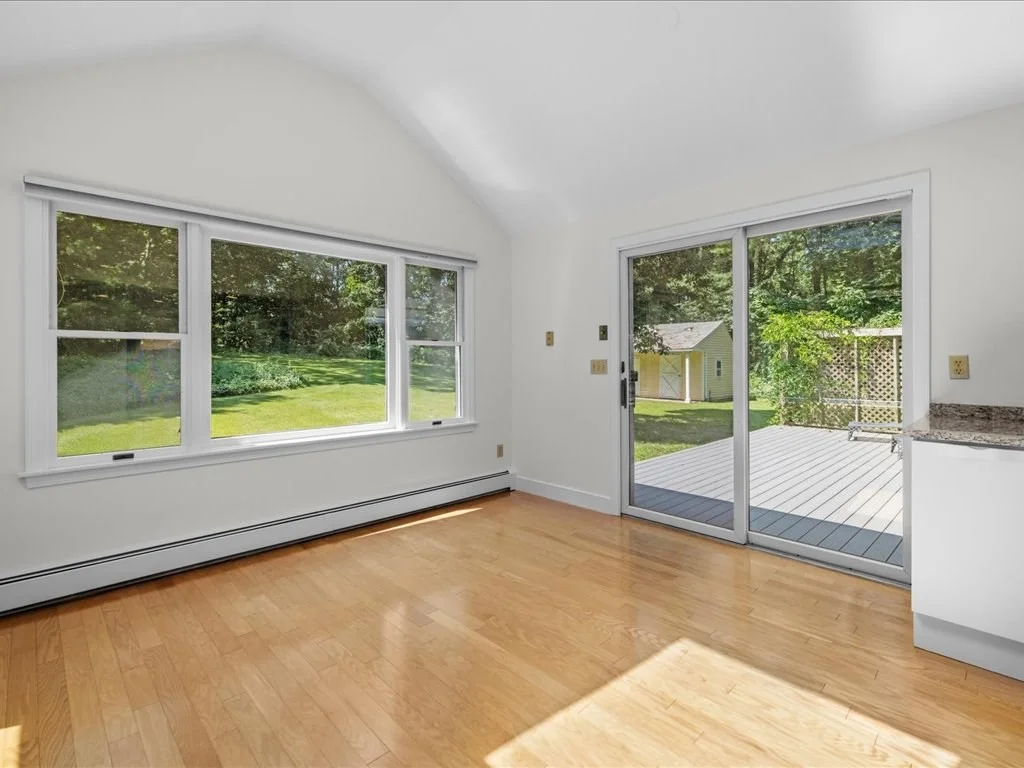 15 Woodridge Rd, Dover