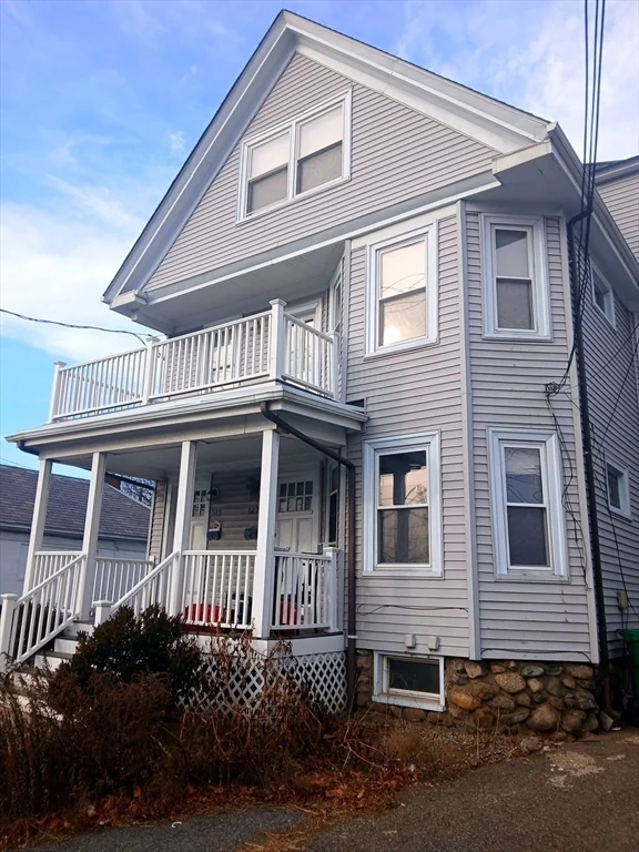 989 Boylston St, Newton Highlands