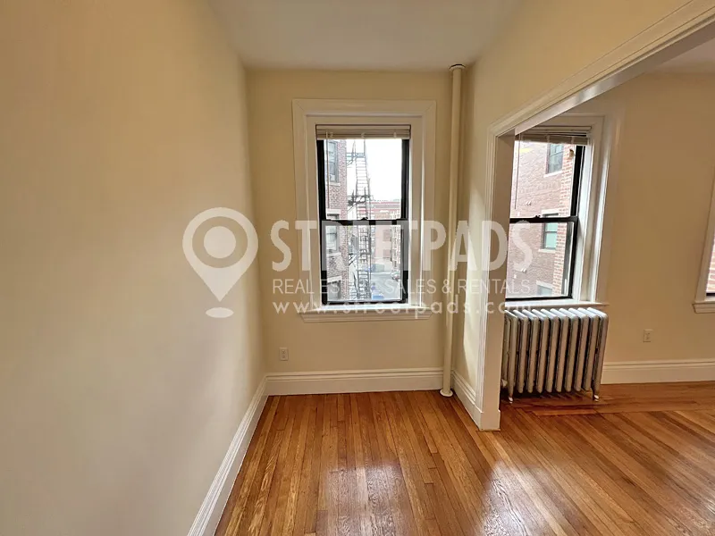31 Park Dr, Fenway