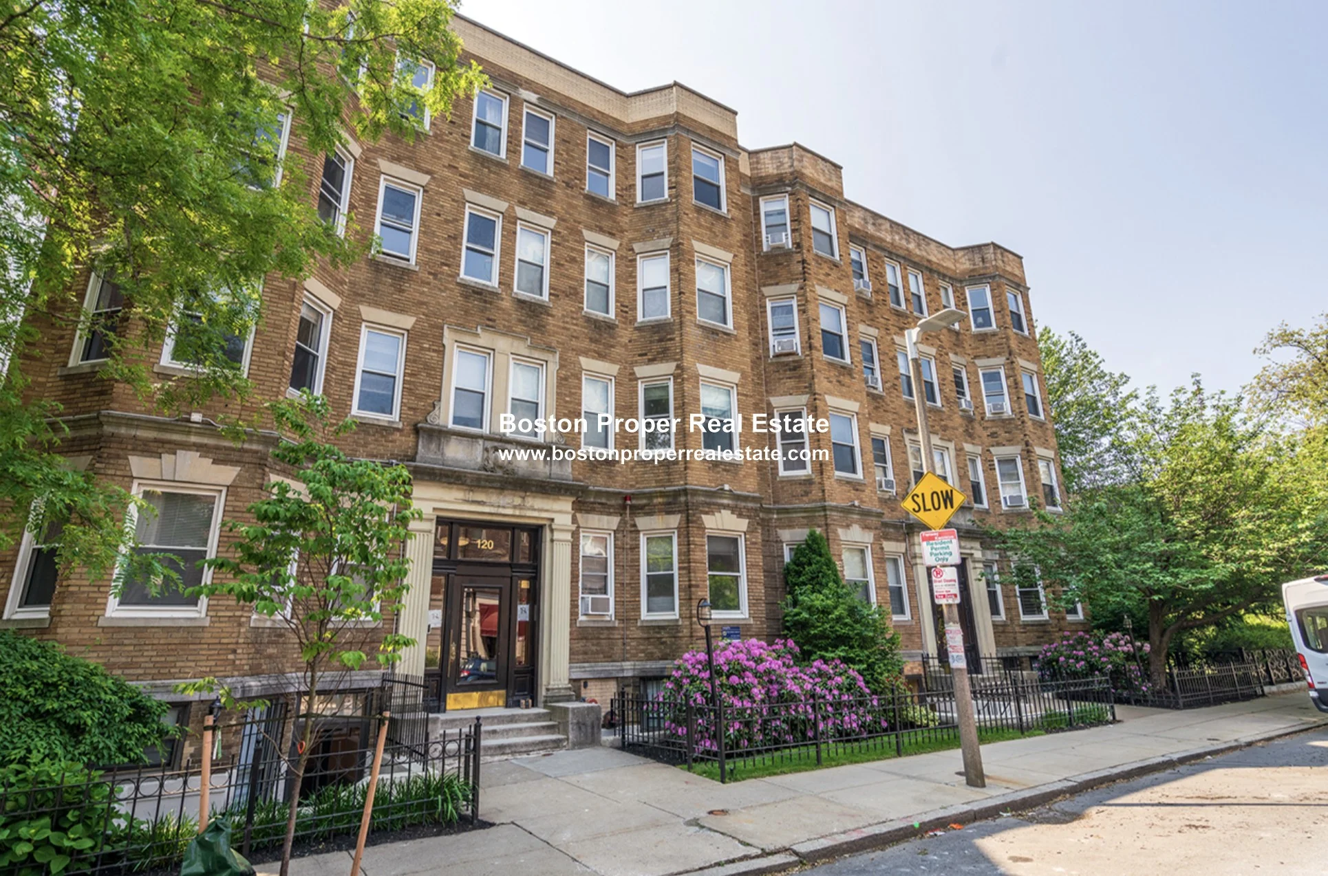 124 Peterborough St, Fenway