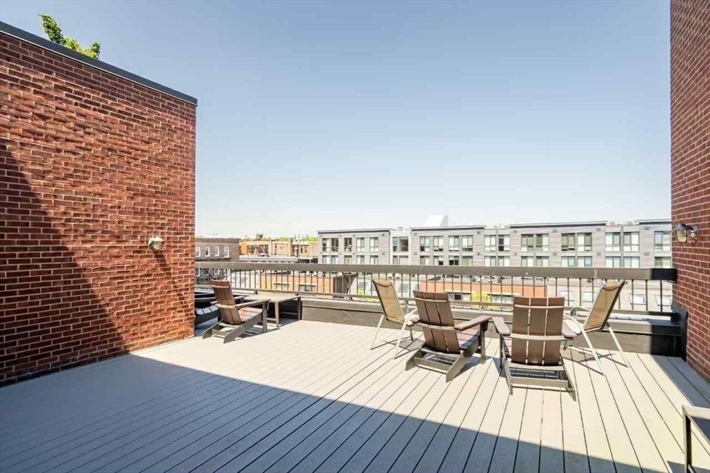 85 Brainerd Rd, Allston