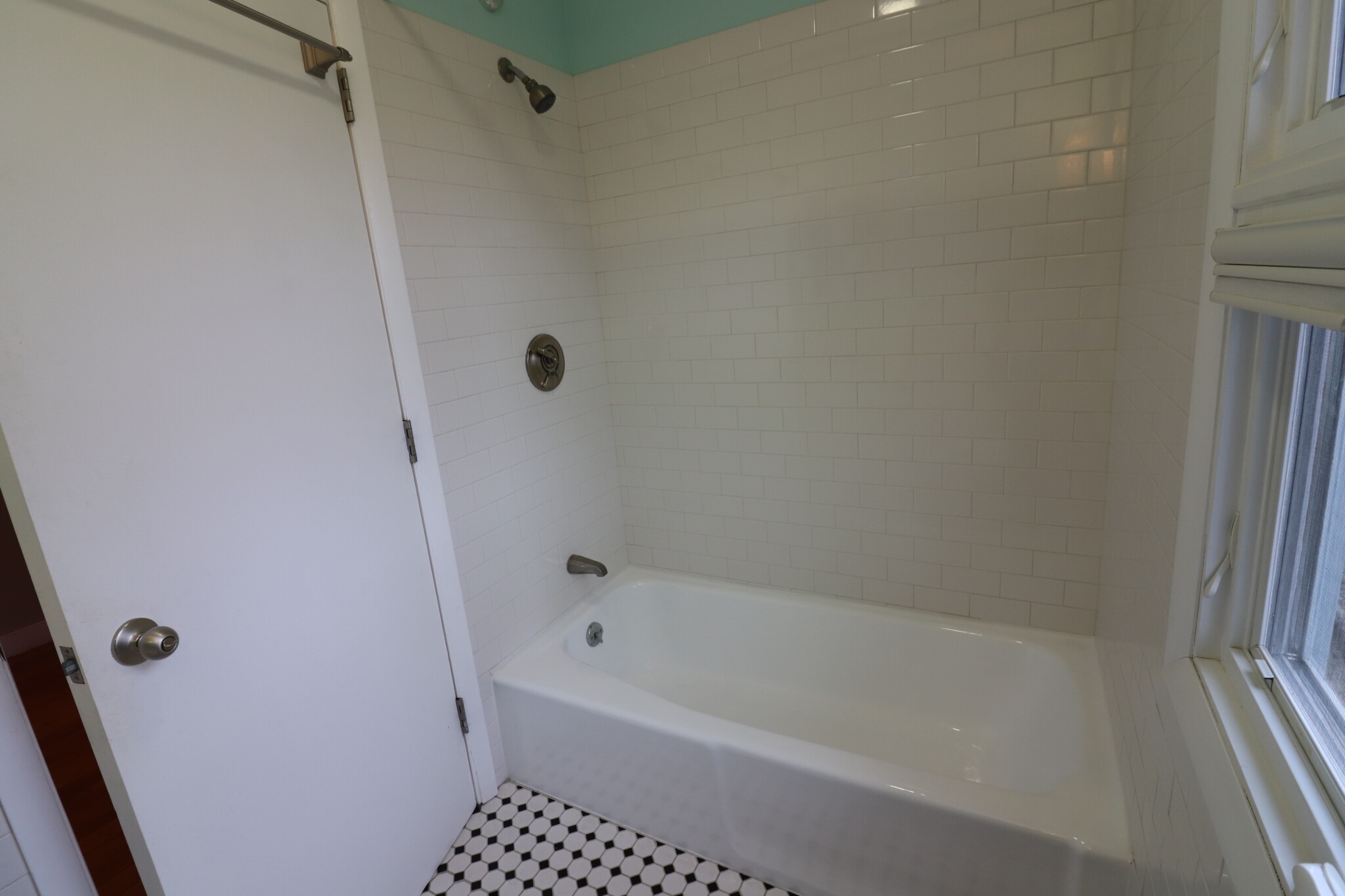 119 Whites Ave, Watertown