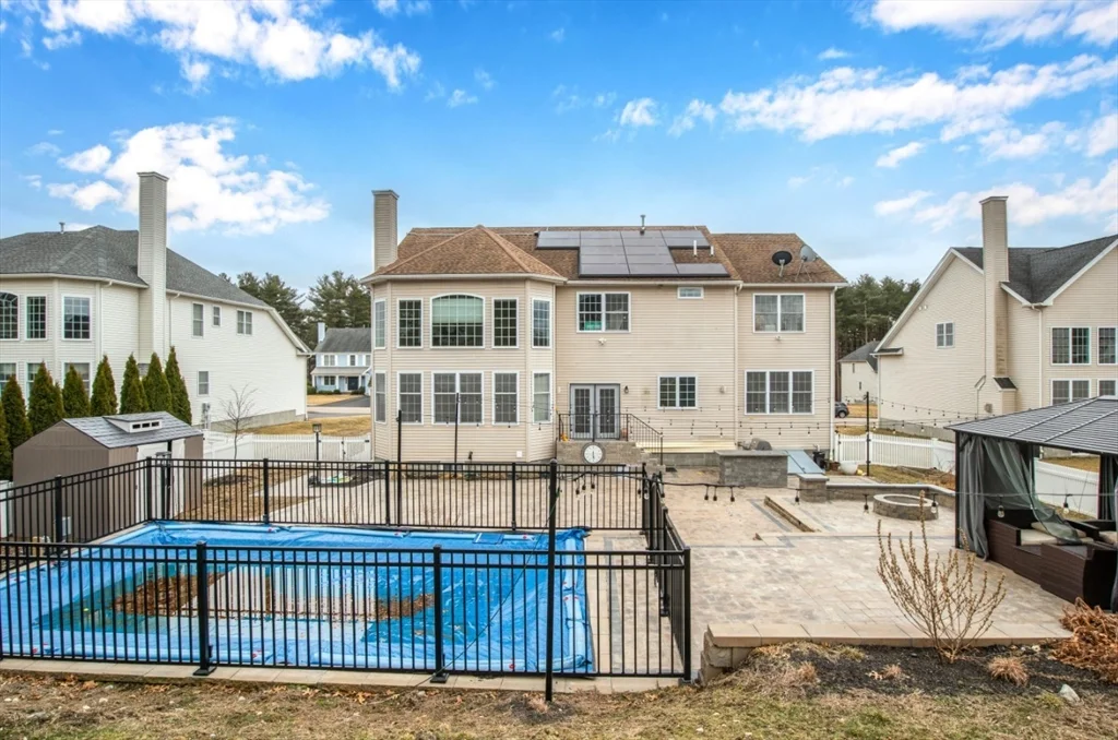 77 Hound Pack Cir, Walpole