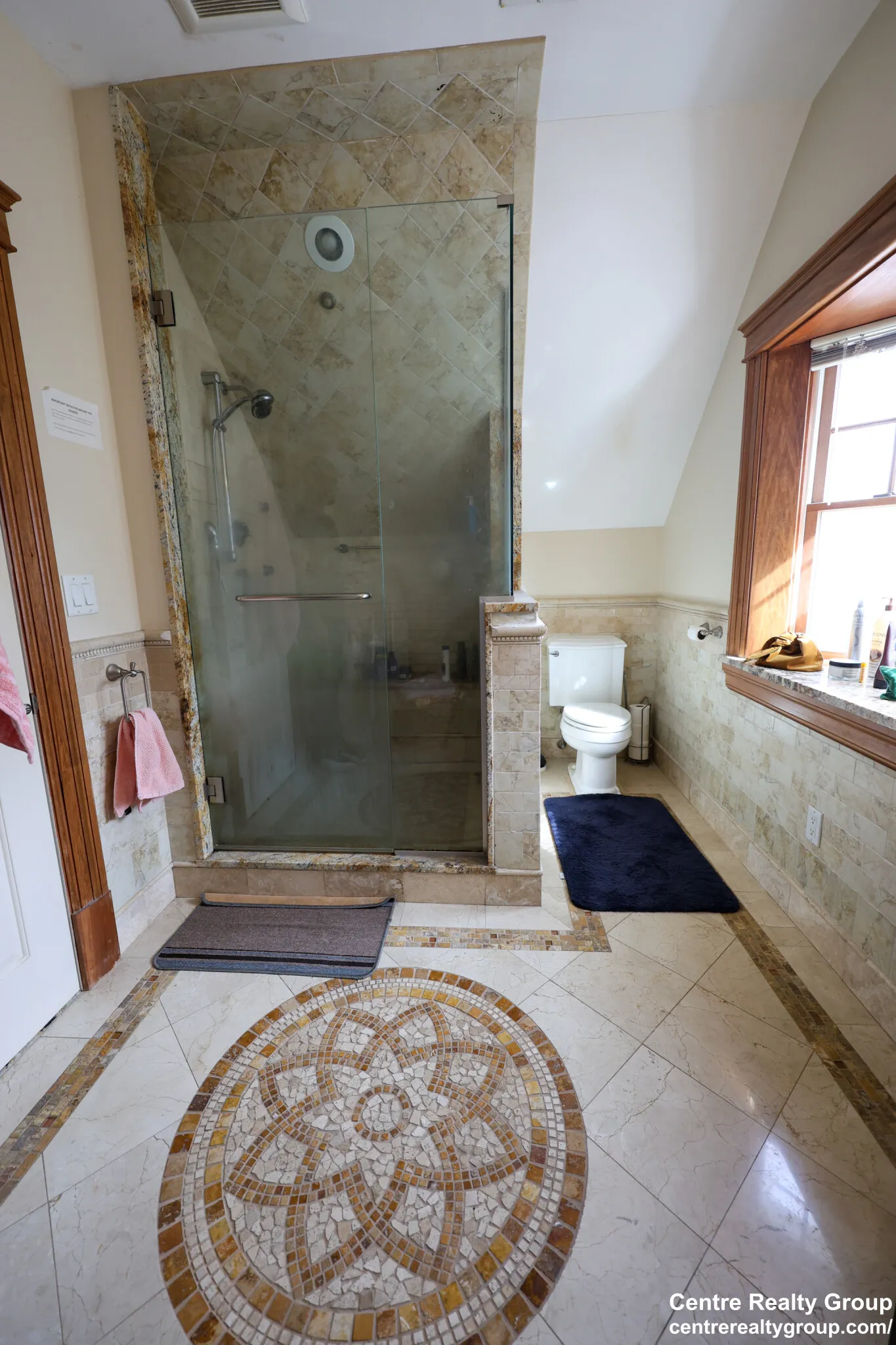 127 Nonantum St, Oak Square