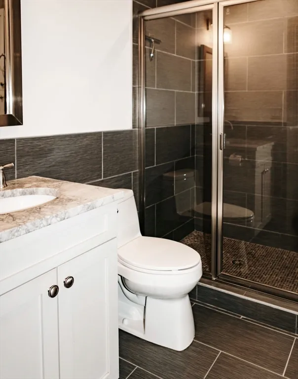 643 East 5th St, South Boston